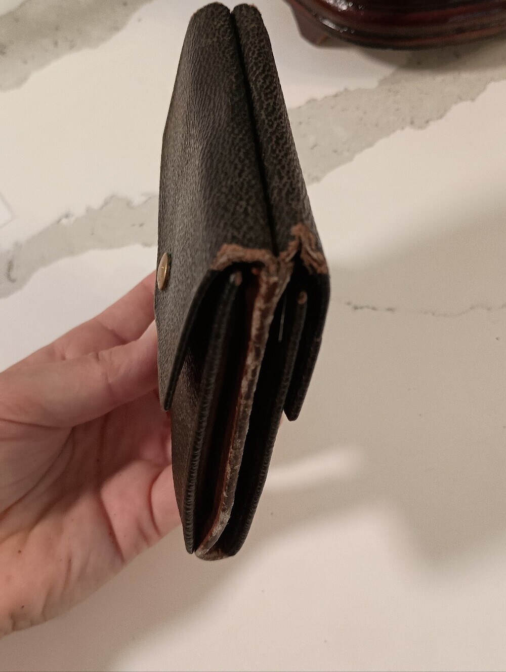 Louis Vuitton Vintage Monogram Elise Trifold Wallet - Picture 5 of 13